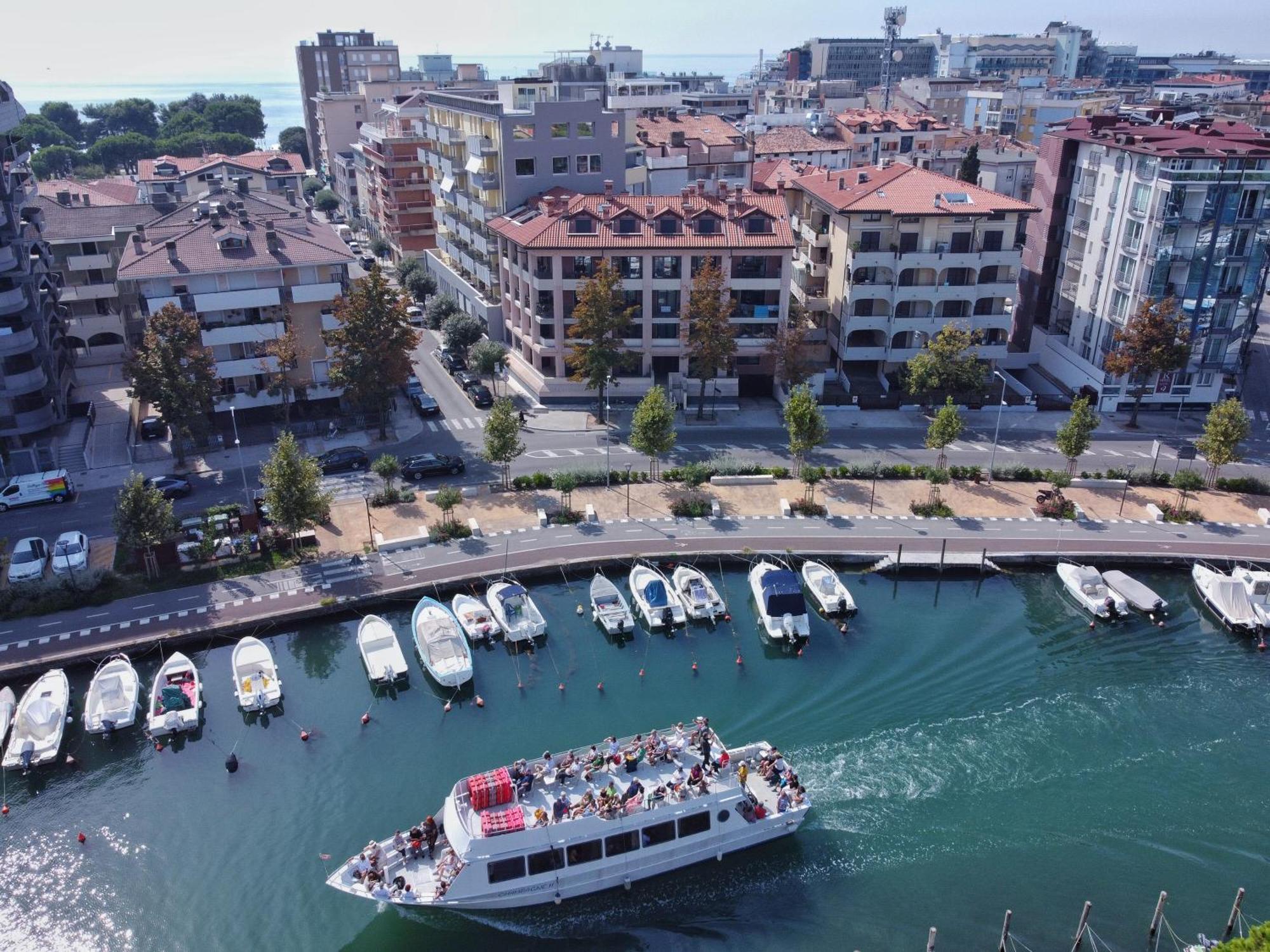 Residence Hotel Hungaria Grado Buitenkant foto